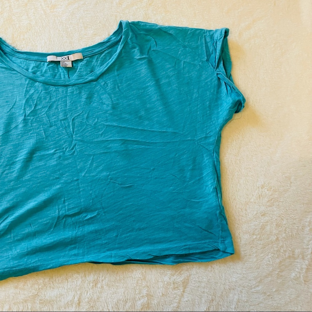 NEW Square Crop Top - Picture 3 of 6